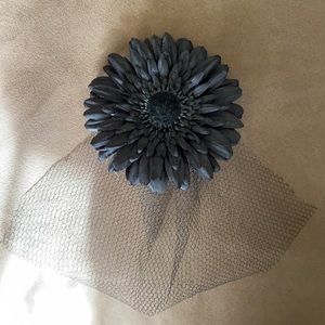 Black flower Side Comb with Netting